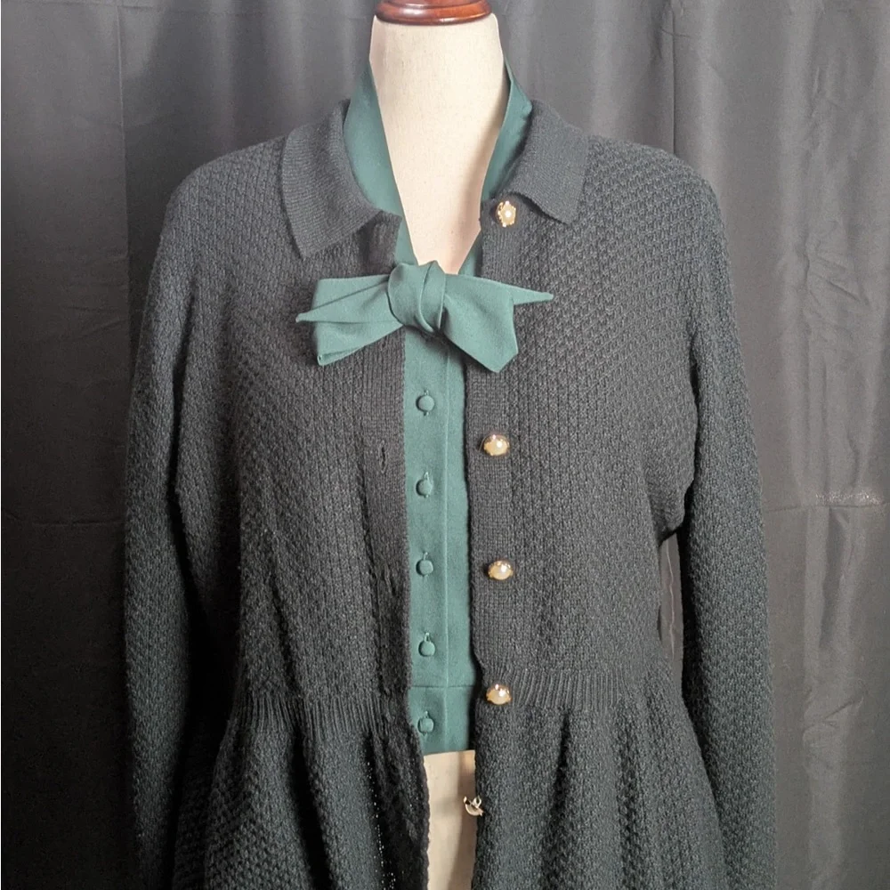 Vintage Black Women’s Peplum Defined Waist Cardigan Sweater - Picture 4 of 5